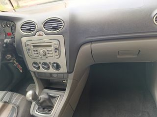 Ford Focus 2009 FOCUS 1.4-thumb-5