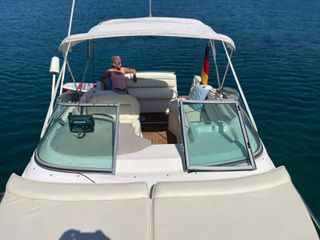 Rinker 2003 250 FIESTA VEE