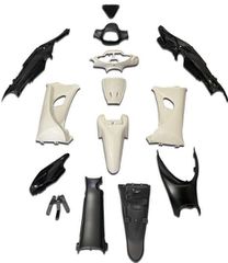 ΣΕΤ ΠΛΑΣΤΙΚΑ MODEDAS KRISS 125 ΚΑΡΜΠΥΡΑΤΕΡ ΑΣΠΡΑ/ΜΑΥΡΑ  ΜΑΛΑΙΣΙΑΣ
