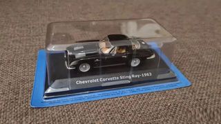 Μινιατούρα Chevrolet Corvette Sting Ray 1963 καινούργιο κλίμακα 1/43