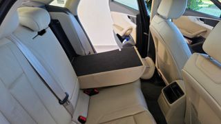 Audi A4 2016 B8 Limousine-thumb-44