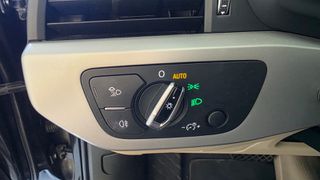 Audi A4 2016 B8 Limousine-thumb-19