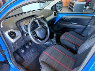 Peugeot 108 2016-thumb-10