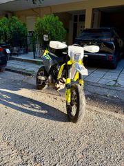 Husqvarna 701 Supermoto 2024