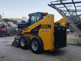 Εκσκαφάκι (διαβολάκι) Gehl 2024 R165-thumb-2