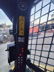 Εκσκαφάκι (διαβολάκι) Gehl 2024 R165-thumb-20