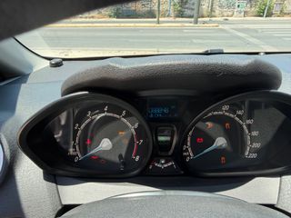 Ford Fiesta 2013-thumb-6