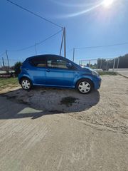 Toyota Aygo 2012-thumb-2