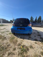 Toyota Aygo 2012-thumb-3