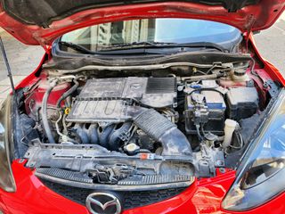 Mazda 2 2009-thumb-3
