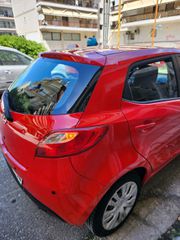 Mazda 2 2009-thumb-8