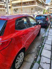 Mazda 2 2009-thumb-13