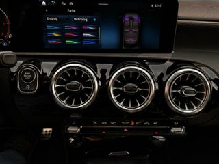 Mercedes-Benz CLA 200 2024 d,Kamera,LED,AMG Line,alcantara,widescreen,-thumb-15