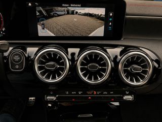 Mercedes-Benz CLA 200 2024 d,Kamera,LED,AMG Line,alcantara,widescreen,-thumb-16