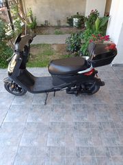 Yadea Electric Scooter 2019-thumb-1
