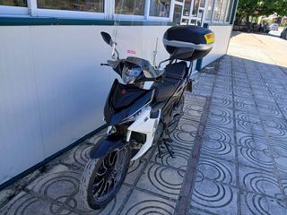 Malaguti Spectre GP 125 2024-thumb-2