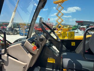 JCB 2002 530-70-thumb-11