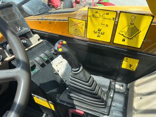 JCB 2002 530-70-thumb-16