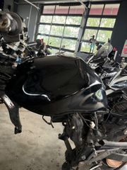 Kawasaki Z 750 2006-thumb-10