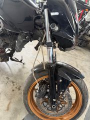 Kawasaki Z 750 2006-thumb-16