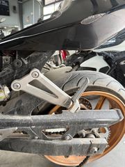 Kawasaki Z 750 2006-thumb-17