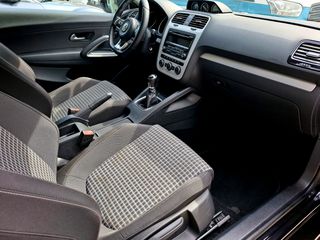 Volkswagen Scirocco 2015 SCIROCCO 2015 FACELIFT  1.4 TSI 125hp-thumb-9