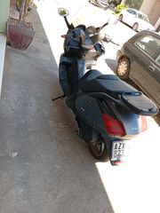 Aprilia Atlantic 200 2004-thumb-1