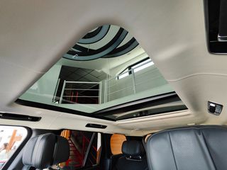 Land Rover Range Rover 2025 P 550 Autobiography-thumb-74