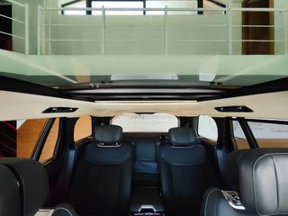 Land Rover Range Rover 2025 P 550 Autobiography-thumb-75