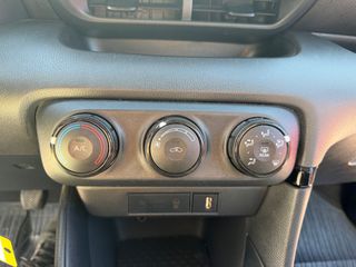 Toyota Yaris 2022 ΕΡΓΟΣΤΑΣΙΑΚΗ  ΕΓΓΥΗΣΗ 2032-thumb-28