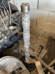 ΕΚΚΕΝΤΡΟΦΟΡΟΣ V8 LIEBHERR-thumb-1