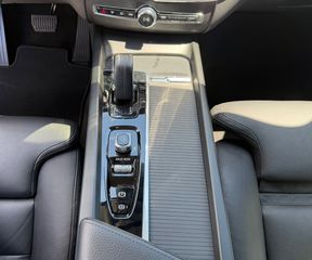 Volvo XC 60 2021 DIESEL AUTO HYBRID 4X4, B4 MHEV EΛΛΗΝΙΚΟ ΑΠΟΣΥΡΣΗ ΕΩΣ-€1.500-thumb-19