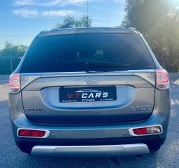 Mitsubishi Outlander 2016 Phev Intense 203hp 4WD/ΑΥΤΟΜΑΤΟ/ΗΛΙΟΡΟΦΗ/ΔΕΡΜΑ/CAMERA/EU6-thumb-4