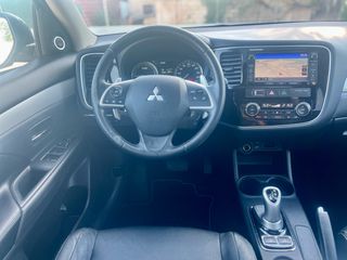 Mitsubishi Outlander 2016 Phev Intense 203hp 4WD/ΑΥΤΟΜΑΤΟ/ΗΛΙΟΡΟΦΗ/ΔΕΡΜΑ/CAMERA/EU6-thumb-35