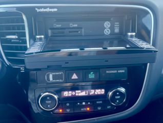Mitsubishi Outlander 2016 Phev Intense 203hp 4WD/ΑΥΤΟΜΑΤΟ/ΗΛΙΟΡΟΦΗ/ΔΕΡΜΑ/CAMERA/EU6-thumb-57