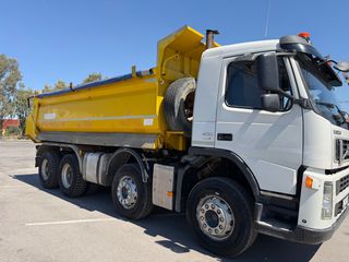 Ανατροπή Volvo 2009 FM400-thumb-2
