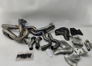 DUCATI STREETFIGHTER V4 AKRAPOVIC KIT 96481653AA