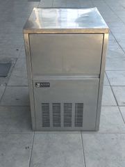 ΠΑΓΟΜΗΧΑΝΗ MASTER FROST C400