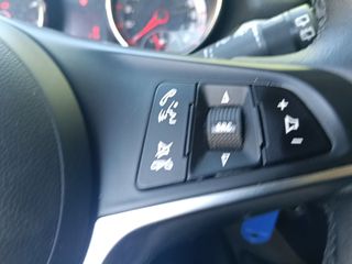 Opel Adam 2013-thumb-10