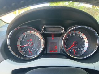 Opel Adam 2013-thumb-11