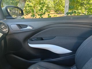 Opel Adam 2013-thumb-15