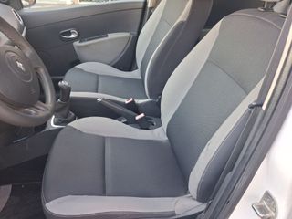 Renault Clio 2012 CLIO 1,2 16V-thumb-8
