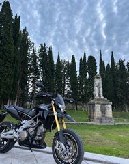 Aprilia Dorsoduro 750 2009