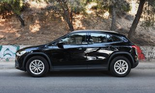 Mercedes-Benz GLA 180 2022 d-PROGRESSIVE 8G-DCT-DIESEL-thumb-8