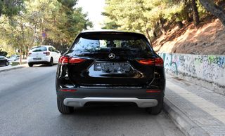 Mercedes-Benz GLA 180 2022 d-PROGRESSIVE 8G-DCT-DIESEL-thumb-11