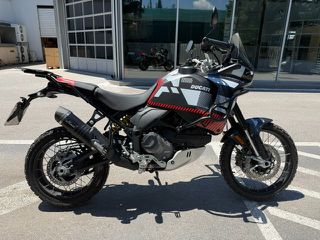 Ducati DesertX 2024