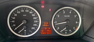 Bmw 520 2003 E60-thumb-7