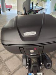 Γνήσια Βαλίτσα Piaggio Beverly 52L (Keyless / Ηλεκτρομαγνητική) – Ολοκαίνουργια!