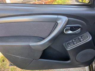 Dacia Duster 2017 AUTOMATIK-thumb-4