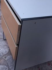Ευρύχωρο γραφείο-thumb-2
